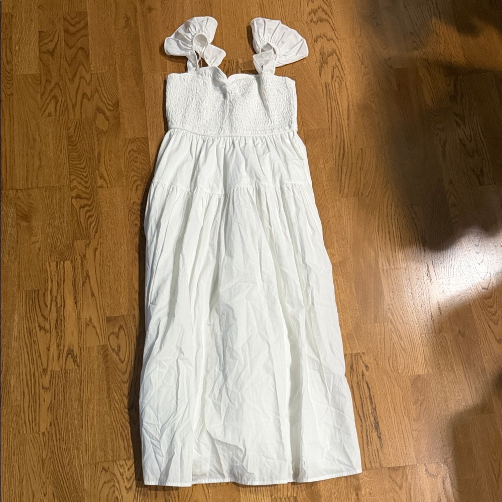 Abercrombie & Fitch White Smocked Dress